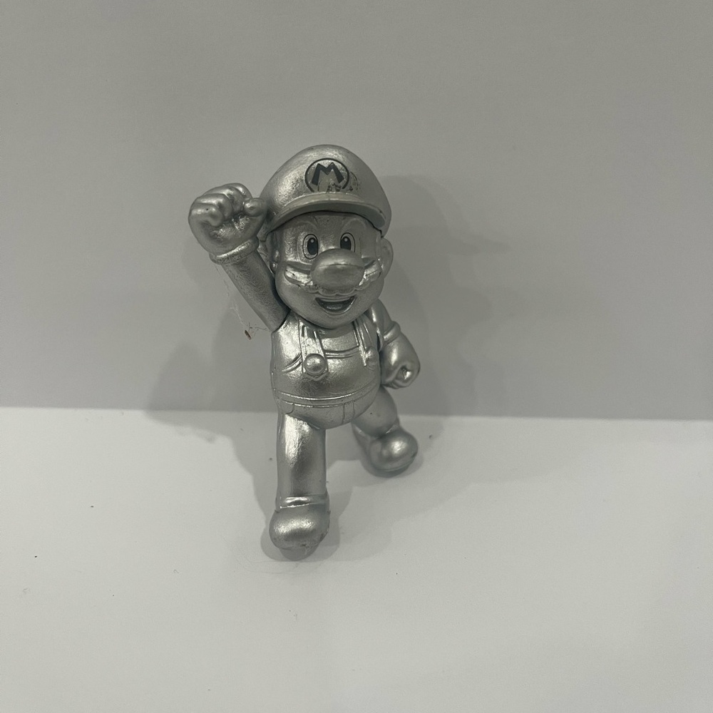 Super Mario and Luigi Action Figures - Picture 3 of 9